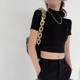 áo croptop basic tay ngắn