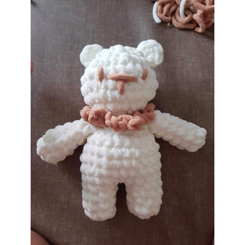 Gấu trắng bằng len siêu dễ thương