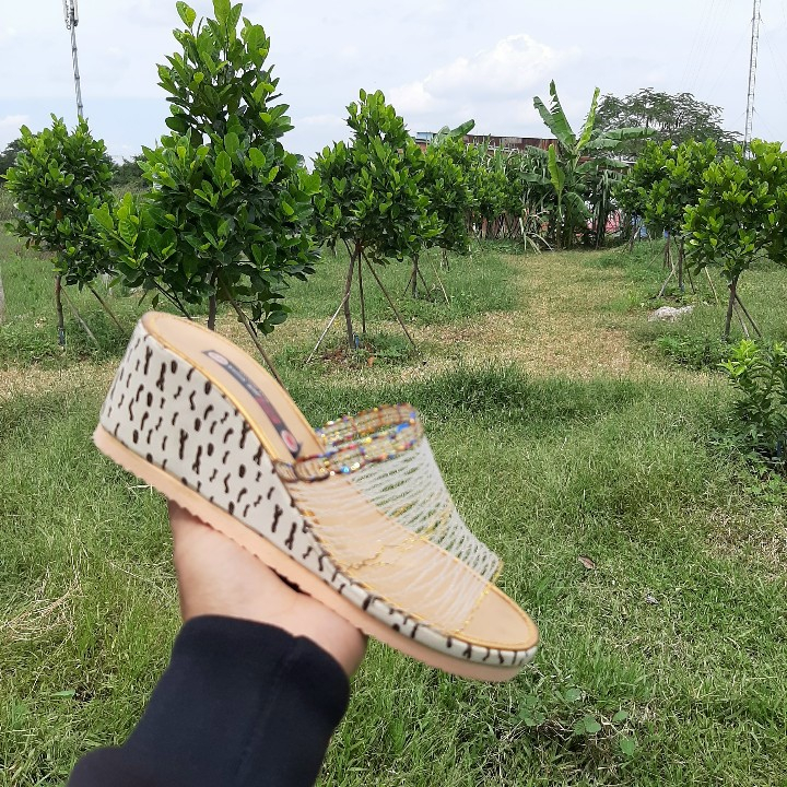 DÉP QUAI LƯỚI NỮ HUYỀN THOAI - LOẠI 7 PHÂN
