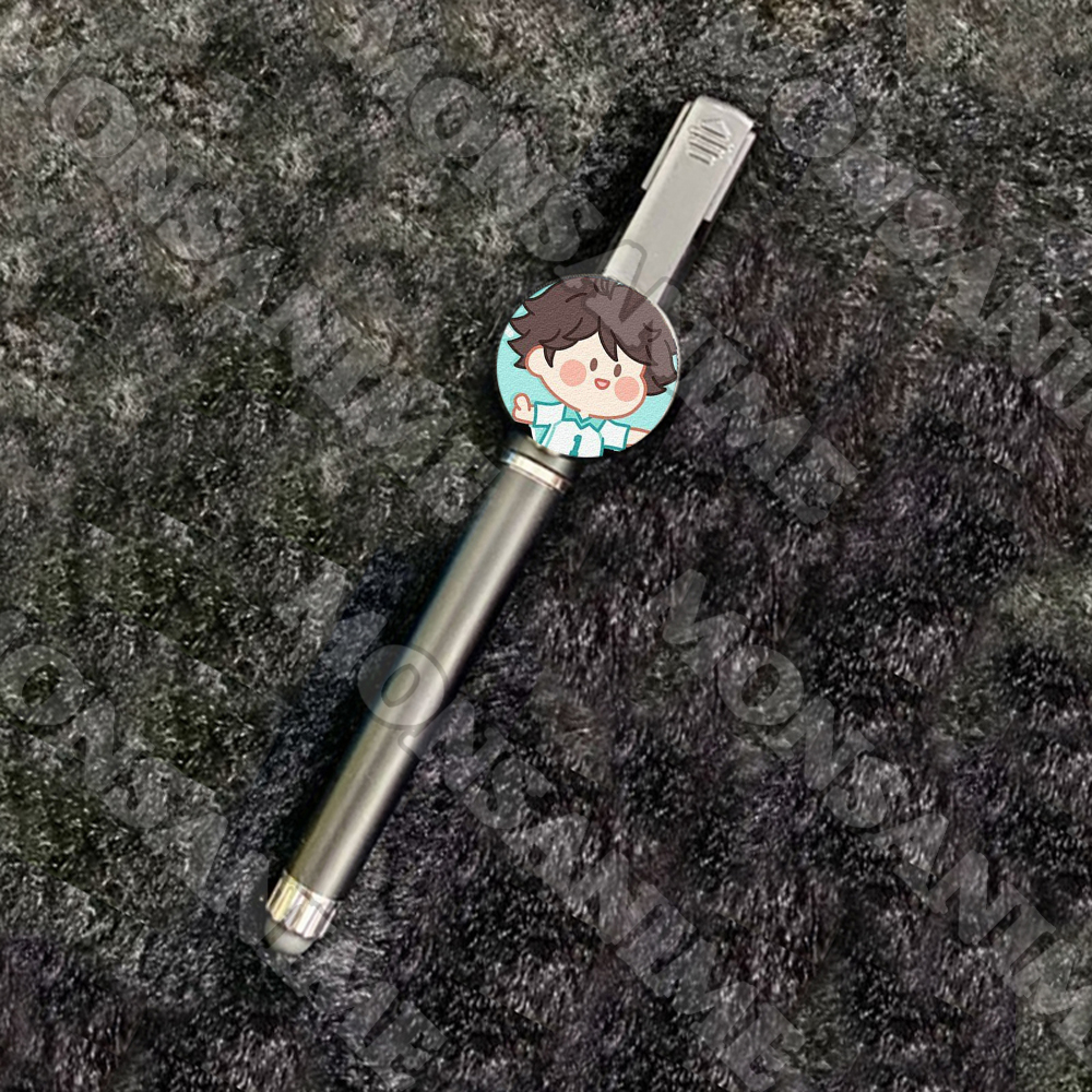 Bút cảm ứng huy hiệu in hình HAIKYUU ver MẶT NGƠ manga anime chibi quà tặng xinh xắn