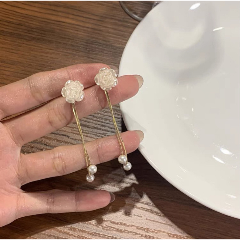 🎀 yakult 🎀Hoa Tai Dáng Dài Hình Hoa Trà Đính Ngọc Trai Phối Tua Rua Phong Cách Cổ Điển