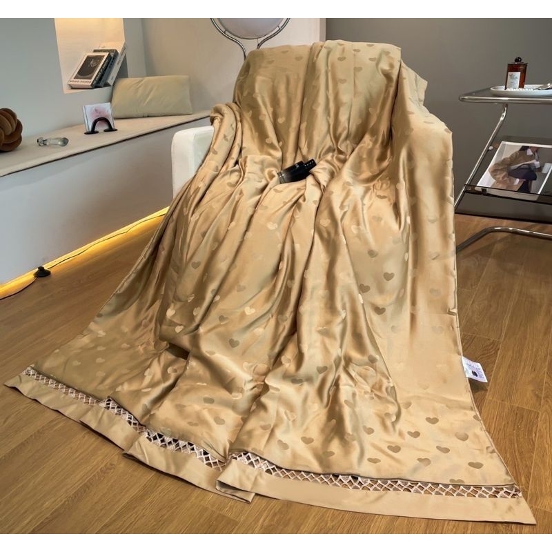 Chăn lụa vân chìm NEW SILKY mềm mại mát lạnh kích thước 2×2m3 sẵn