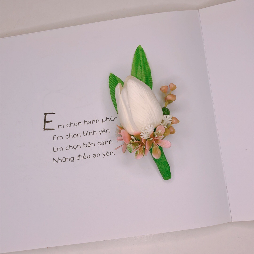 Hoa cài áo chú rể, hoa cài áo cô dâu, hoa cài áo event, hoa cài áo sự kiện, hoa cài áo cho bé