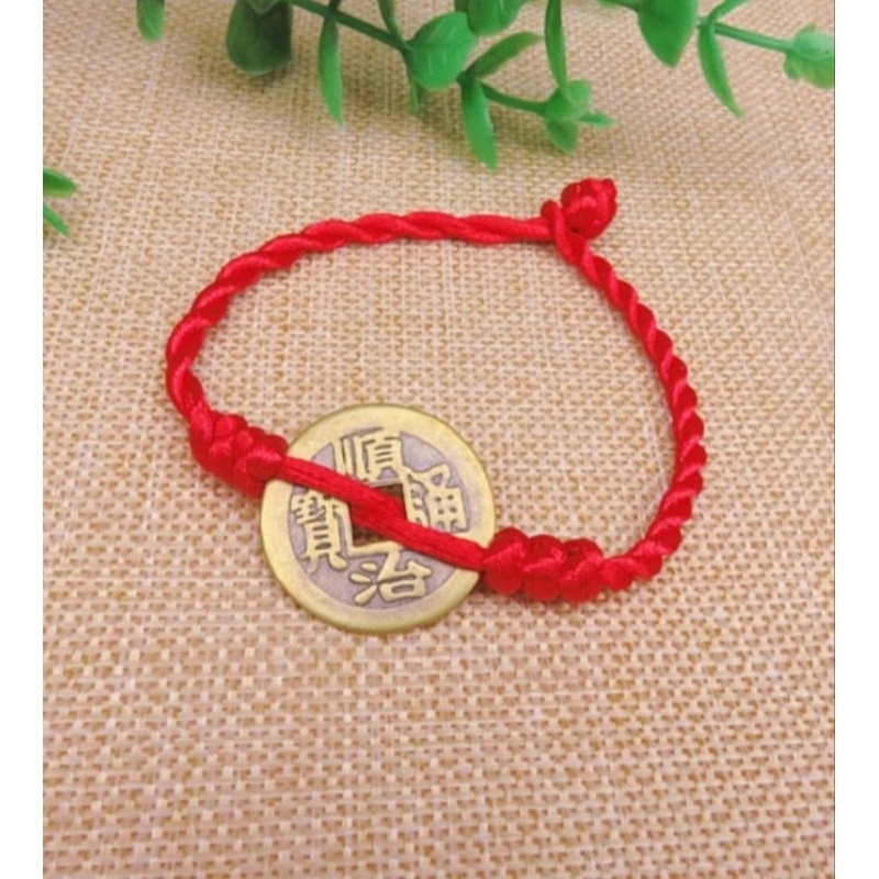 VÒNG TAY ĐỎ PHONG THỦY MAI MẮN MANG TÀI LỘC CỦA CẢI ĐẾN CHO BẠN