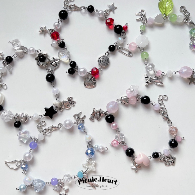 | Picnic Heart | CRYSTAL RAINBOW BRACELET  Thép không gỉ