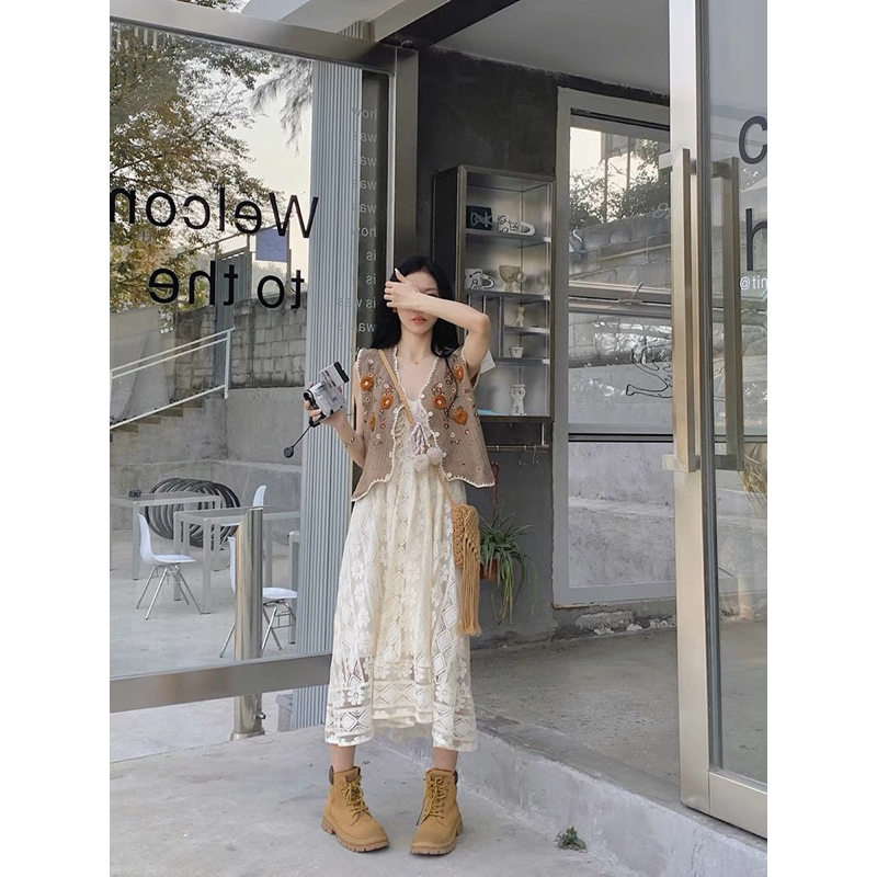 Set Váy hai dây ren suông + áo khoác len dệt hoa phong cách bohemian