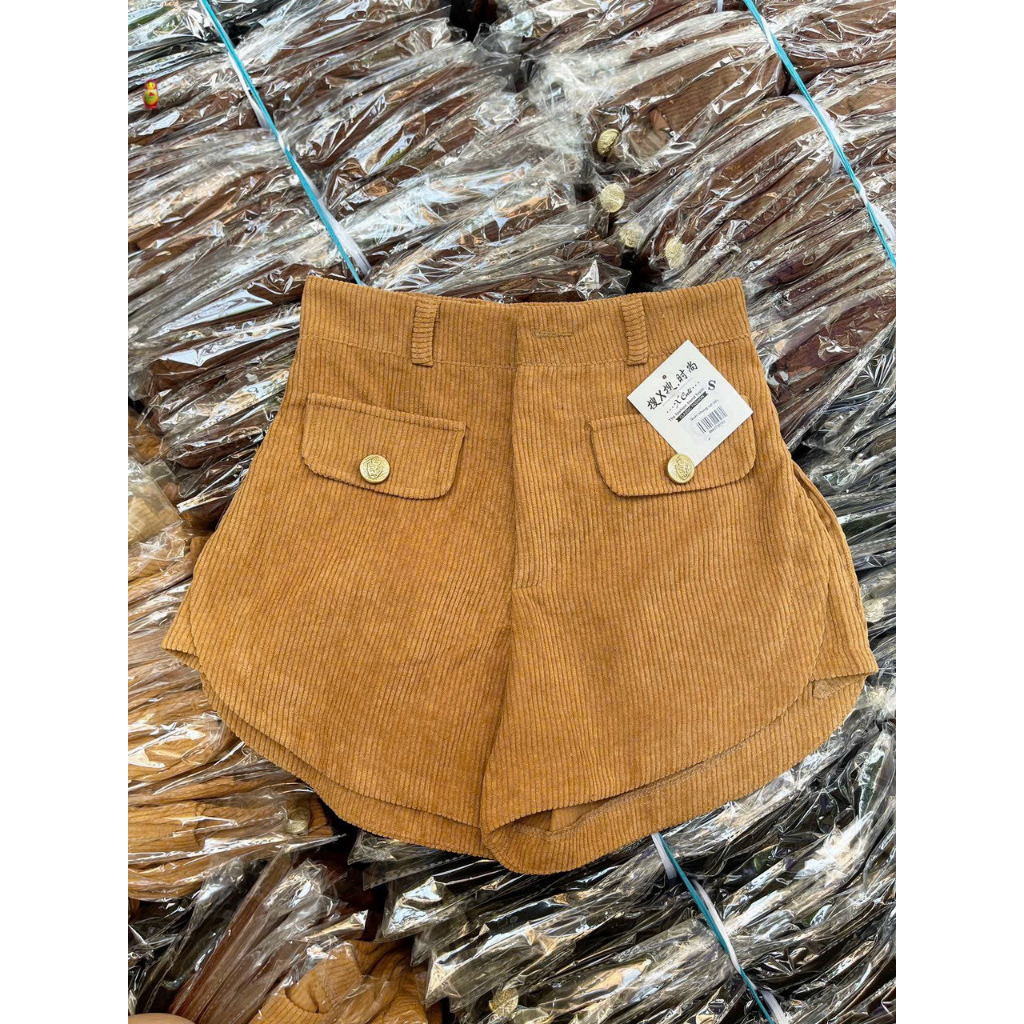 Quần short kaki nhung gân túi hộp vạt bầu
