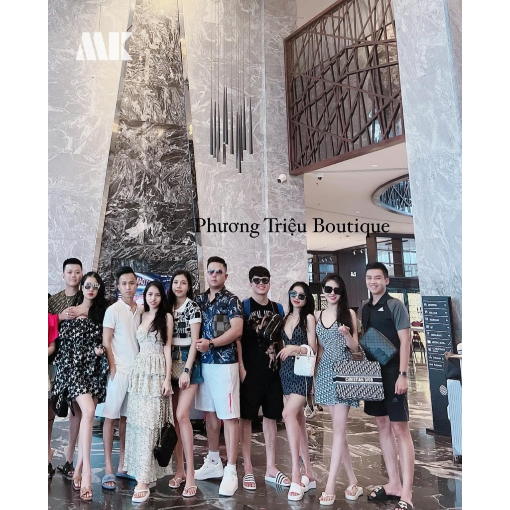 đầm dáng ngắn xòe nhẹ tôn dáng 2 dây cổ tim chữ hiệu