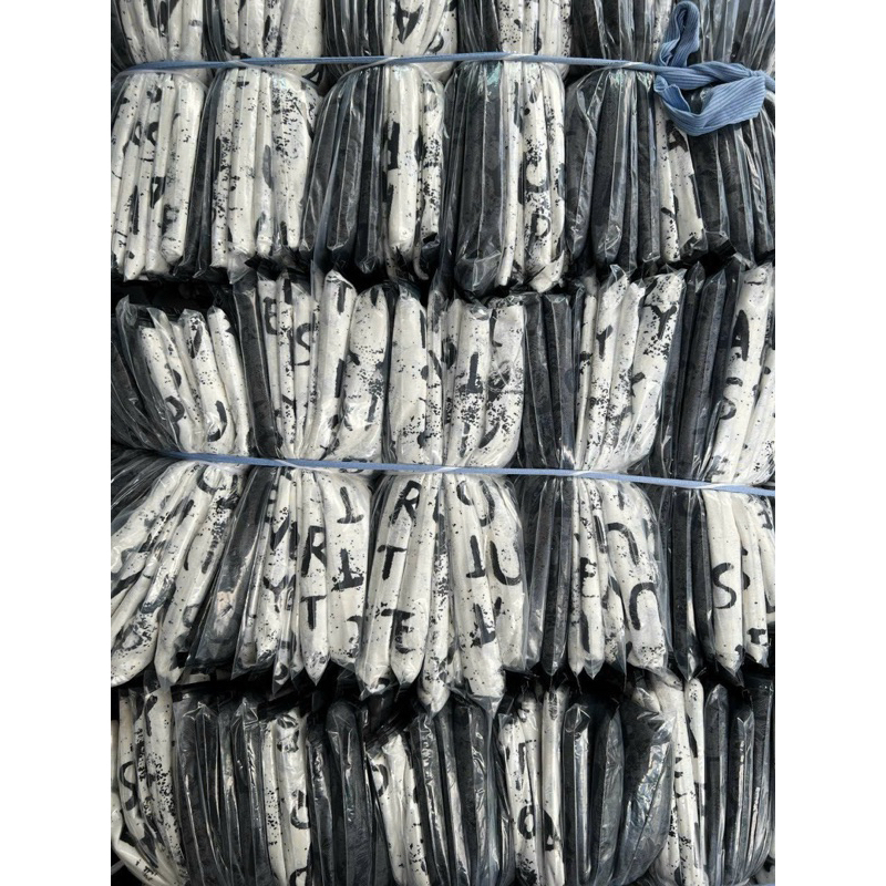 Đầm Xuông Tay Ngắn Viền Thun Rách Chữ QCCC Dáng Xuông Dài