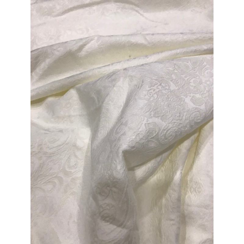 Vải Gấm Trắng Kem Hoa Văn Sang Trọng Đẹp Sangmay đầm váy ,Vest,Blazer ,Comple thiết kế thời trang