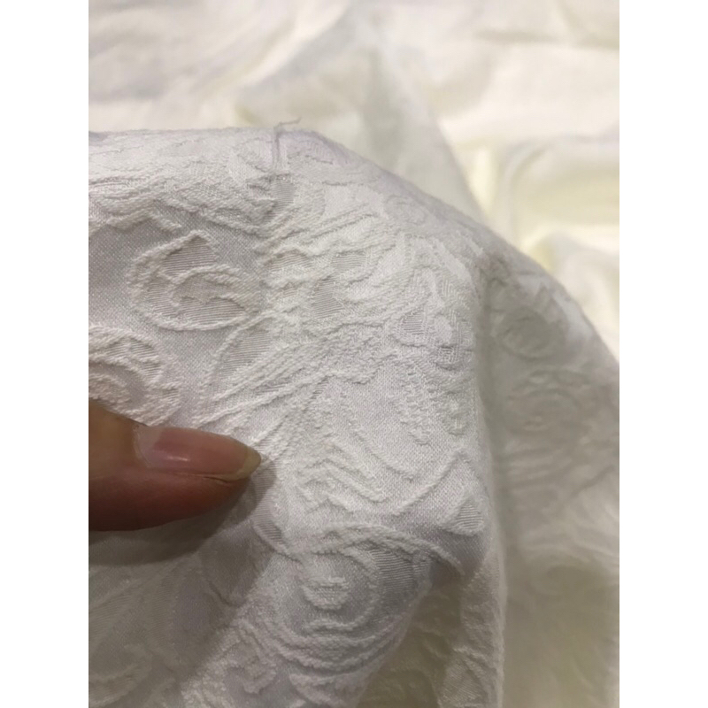 Vải Gấm Trắng Kem Hoa Văn Sang Trọng Đẹp Sangmay đầm váy ,Vest,Blazer ,Comple thiết kế thời trang