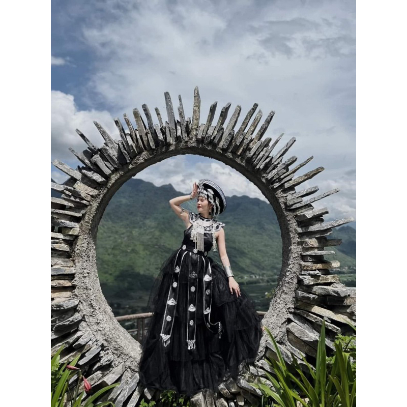 Trang phục Miêu Cương đen (có bán tách set)