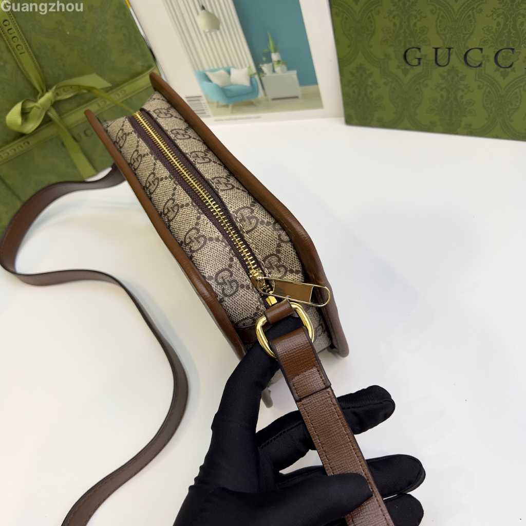 Túi hộp đeo chéo Gucci 1 khóa họa tiết monogram tag da 22.5x14x7cm fullbox bill thẻ LA on web