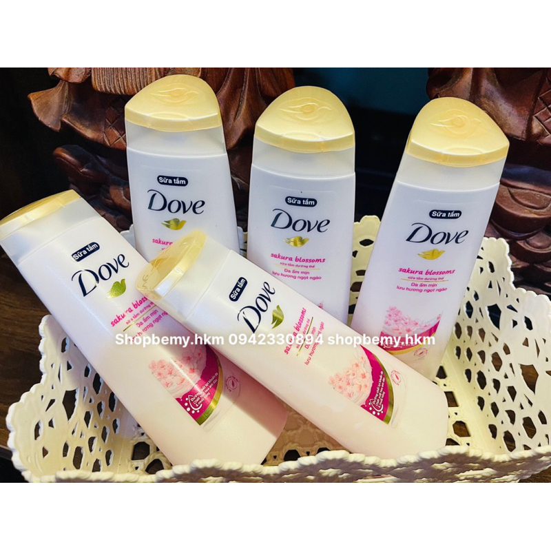 Sữa tắm dưỡng thể Dove dưỡng ẩm chuyên sâu 200g/ da mịn hương hoa 200g