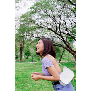 Áo Baesweetie thêu hoa hở lưng🥰