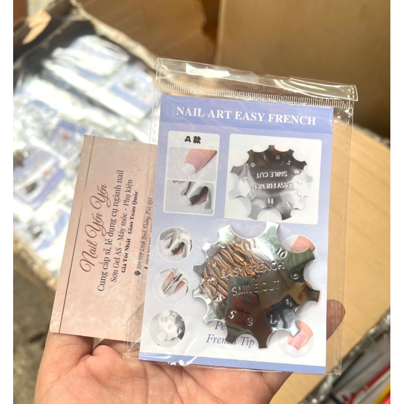 Khuôn cắt bột nail