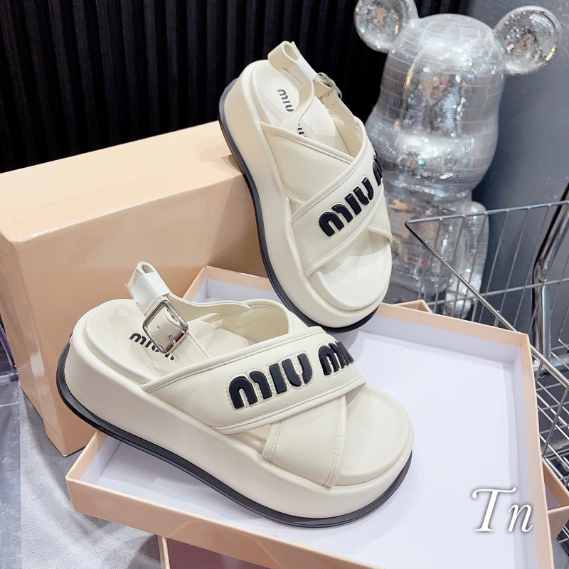 Sandal Đế Bánh Mì Quai Chéo Miumiu Trắng Đen Full Size 35-39  -  By Anh Dinh Phuong