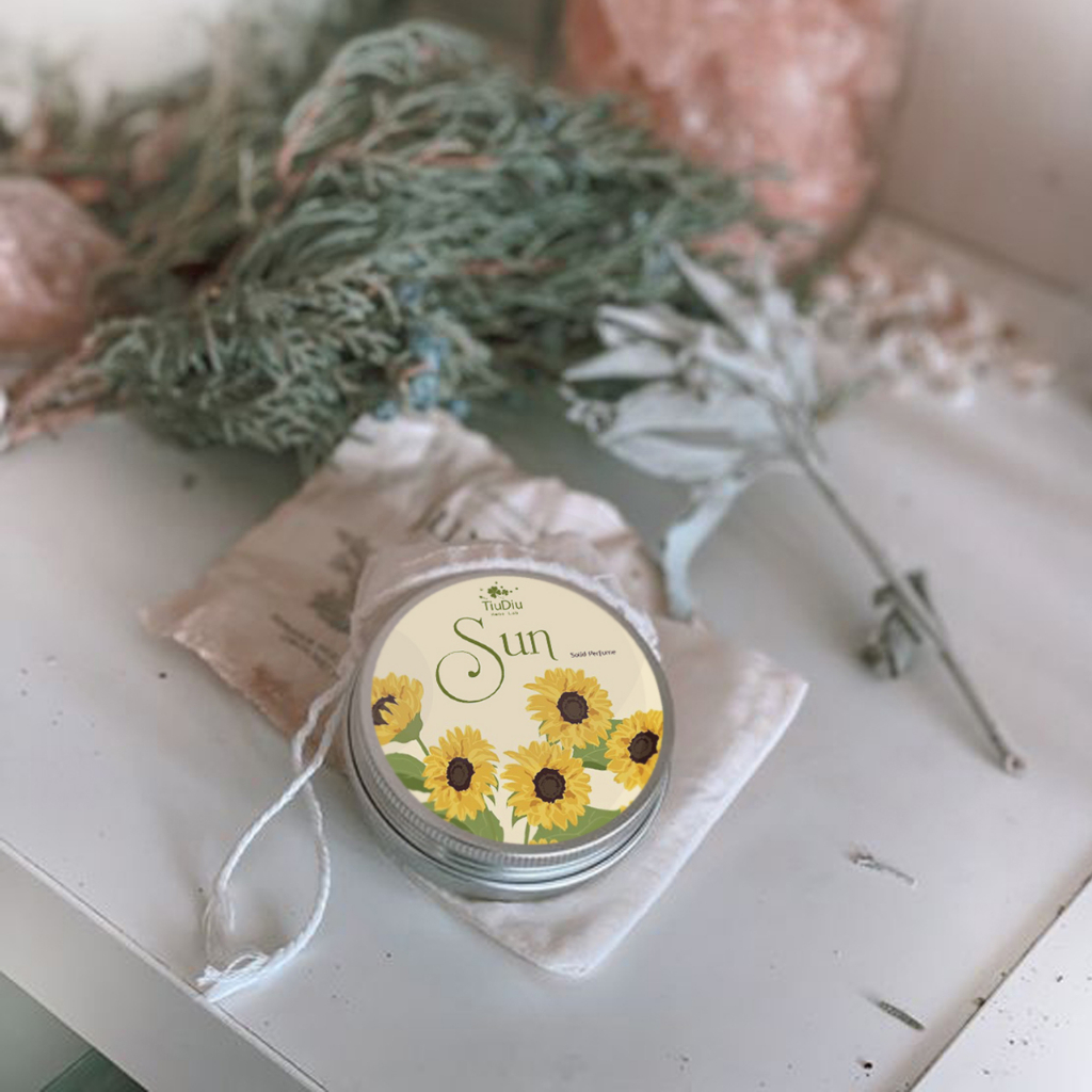 Nước Hoa Khô Tự Nhiên Thơm Dịu Hương Hoa Cỏ Tự Nhiên An Toàn TiuDiu 20g
