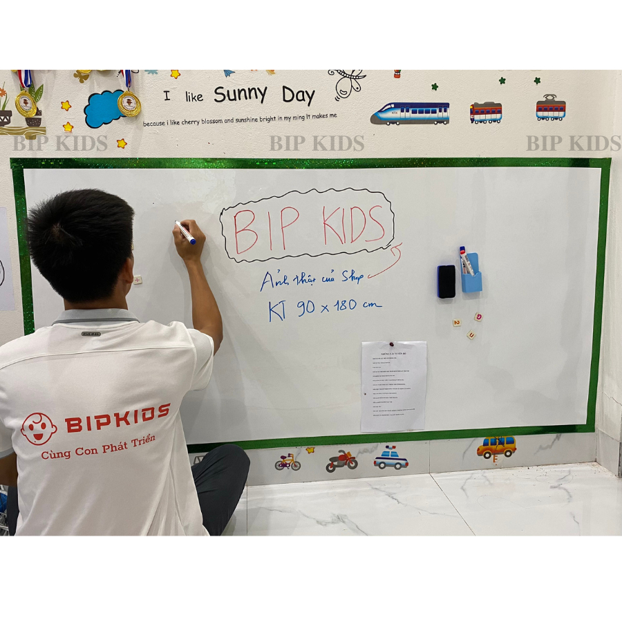 Bảng từ dán tường BIP KIDS - Bảng nam châm dán tường viết bút lông cho bé - Cuộn bảng từ hút nam châm