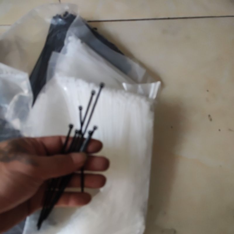 Dây dút nhựa 10-15cm