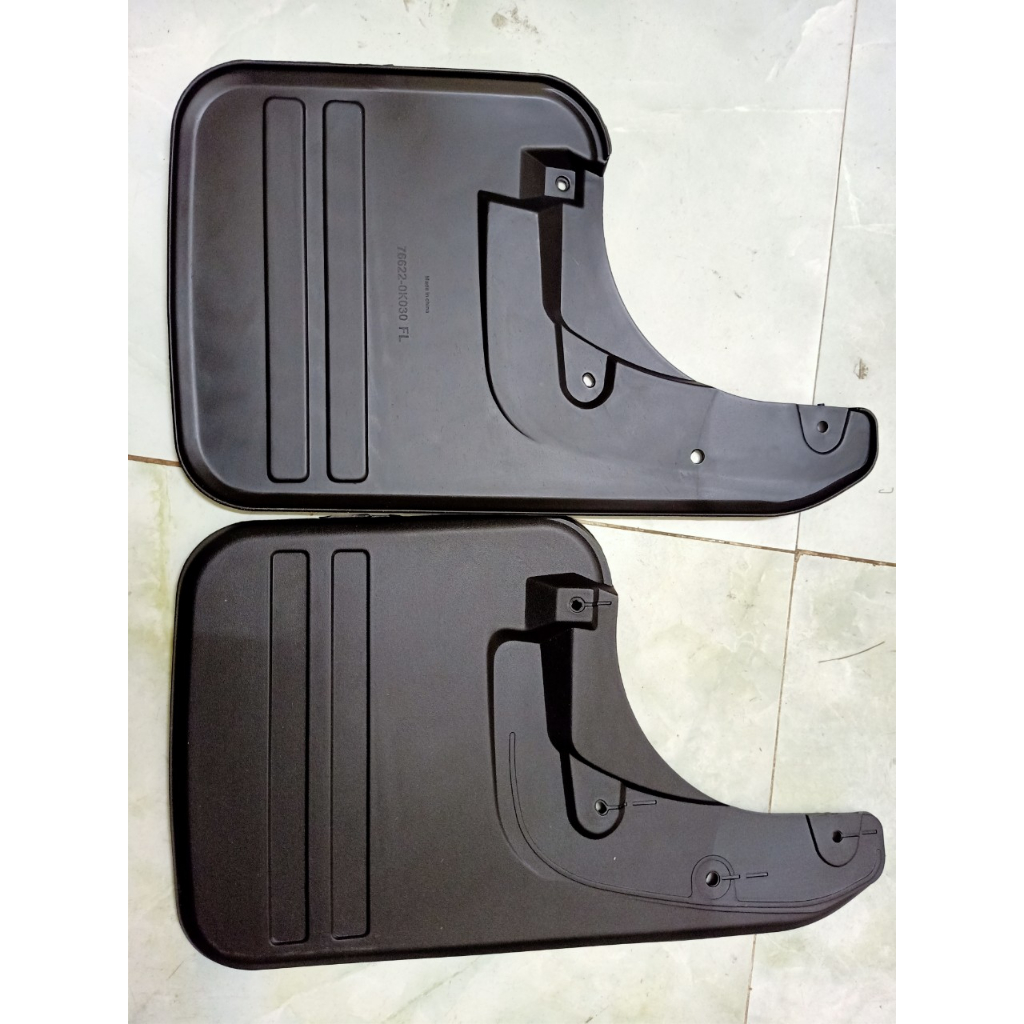 Chắn bùn bánh sau xe Toyota Fortuner 2009-2015 (2 chiếc)