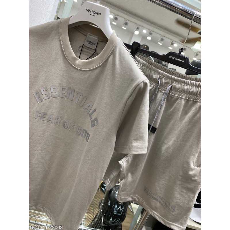 Bộ cộc Esse hoạ tiết chữ ,chất vải cotton thoáng mát ,lên fom dáng cực chất