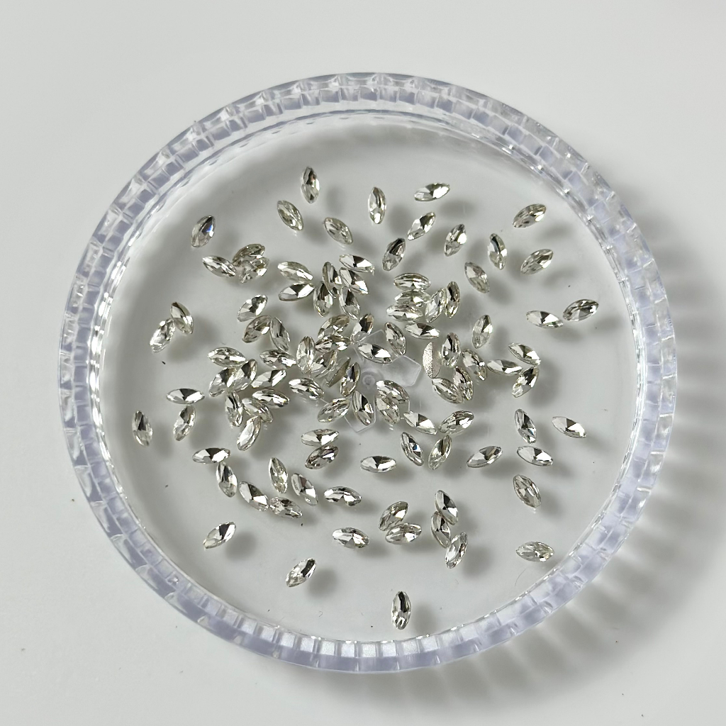 Đá khối mini viền hạt gạo trang trí móng sét 100 viên