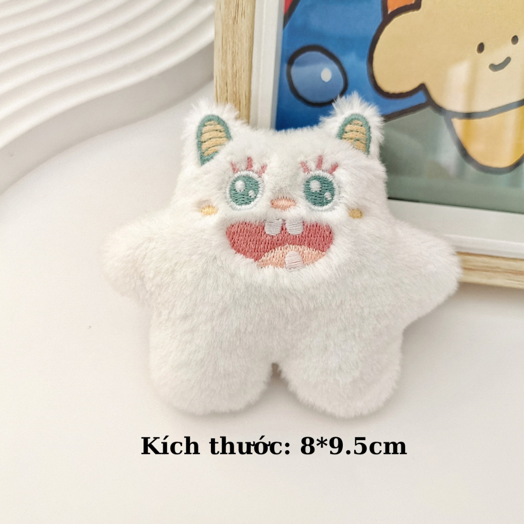 Huy Hiệu Cài Áo Dễ Thương, Ghim Cài Balo, Trâm Cài Hình Búp Bê Nhiều Mắt Chất Liệu Bông Mềm Mịn - BEYOU