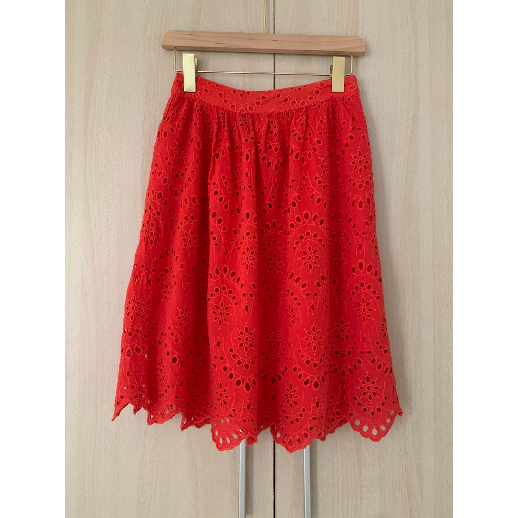 Váy xô đỏ hoa văn đục lỗ hiệu MANGO