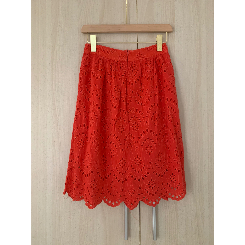 Váy xô đỏ hoa văn đục lỗ hiệu MANGO