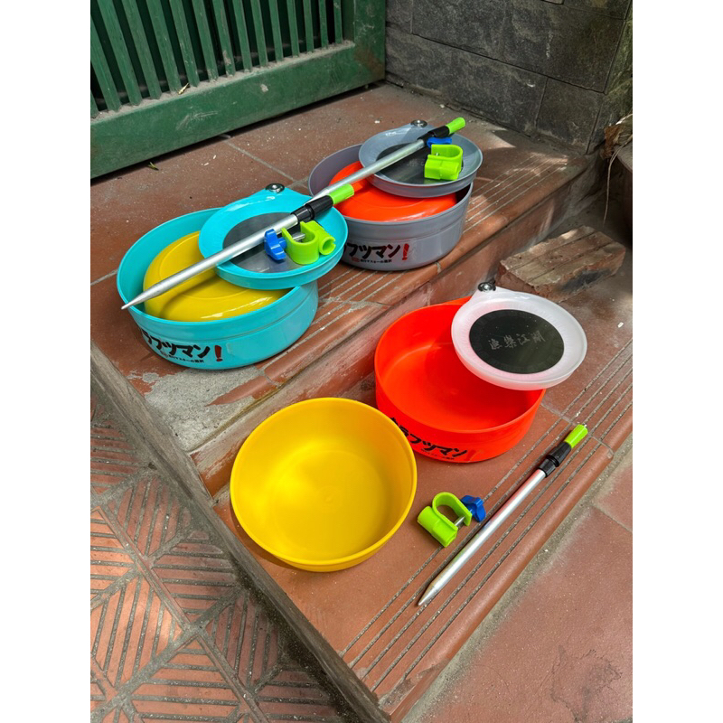 Hay mồi kẹp ghế chân cắm đất