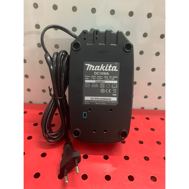 Bộ sạc 7.2V-10.8V Makita DC10WA