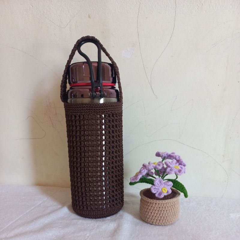 Túi đựng bình nước bằng len siêu dễ thương