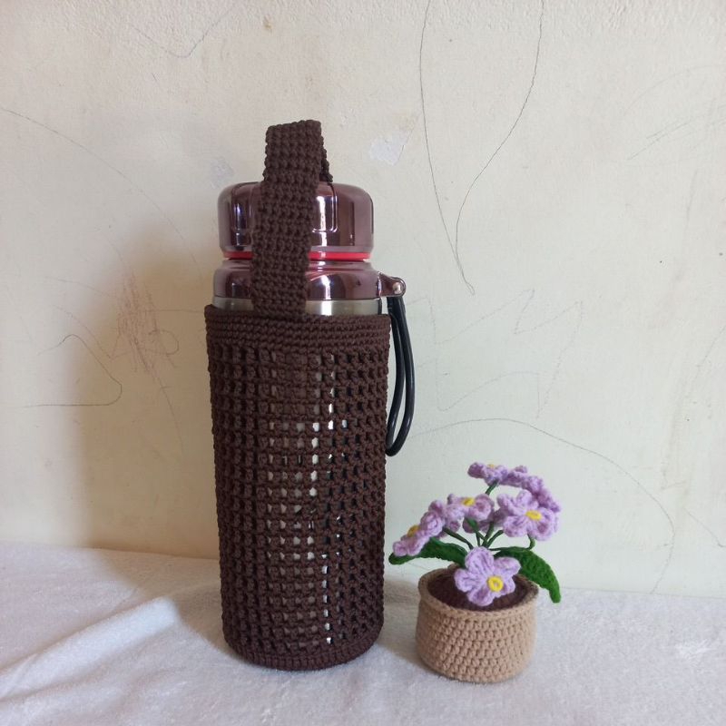 Túi đựng bình nước bằng len siêu dễ thương