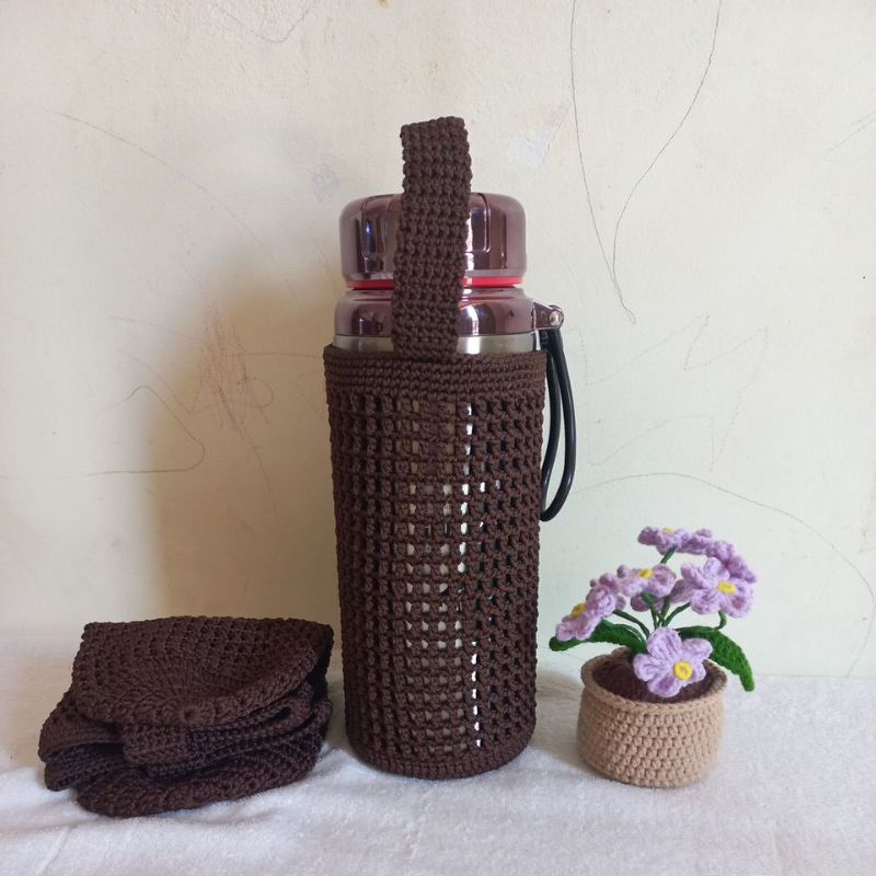 Túi đựng bình nước bằng len siêu dễ thương