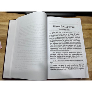 Sách - Kinh Vạn Phật tặng kèm tờ chú đại bị hoặc chuỗi 108 hạt (HT.Thích Thiện Chơn - Bìa Da)