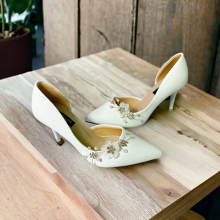 GIÀY CƯỚI CÔ DÂU, GIÀY CAO GÓT HỞ EO DECOR ĐÍNH HOA (giày cưới, giày đi tiệc)