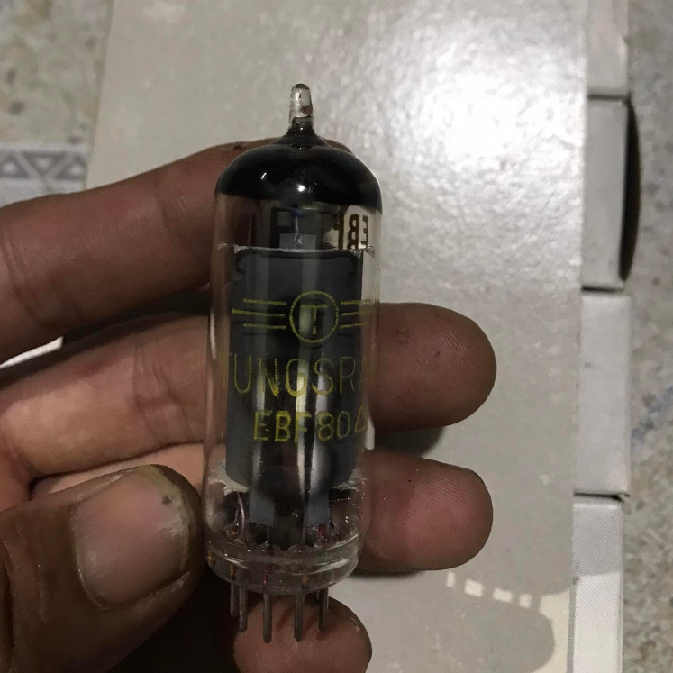 EBF80 TUBE bóng cổ châu âu trong hộp