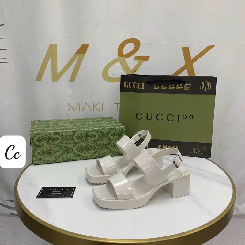 Sandal gc hàng cao cấp full box, đầy đủ túi giấy . em về đủ size 35>38 fullbox bill túi