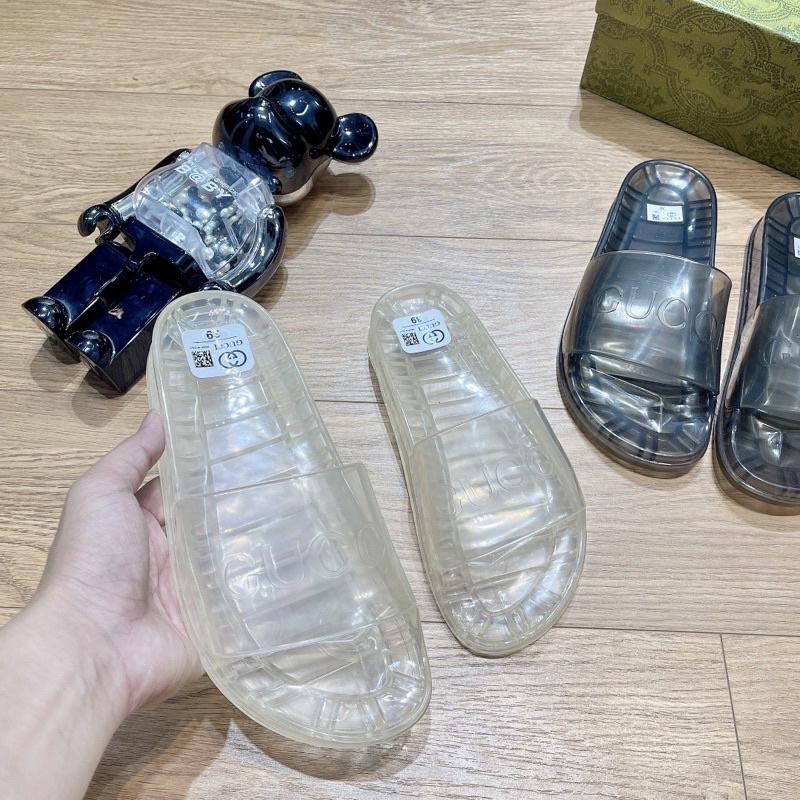 Mẫu Dép Nam GC Cao Cấp Chất Liệu Đế Đúc Cao Su Non 100% trend 2023 giới trẻ