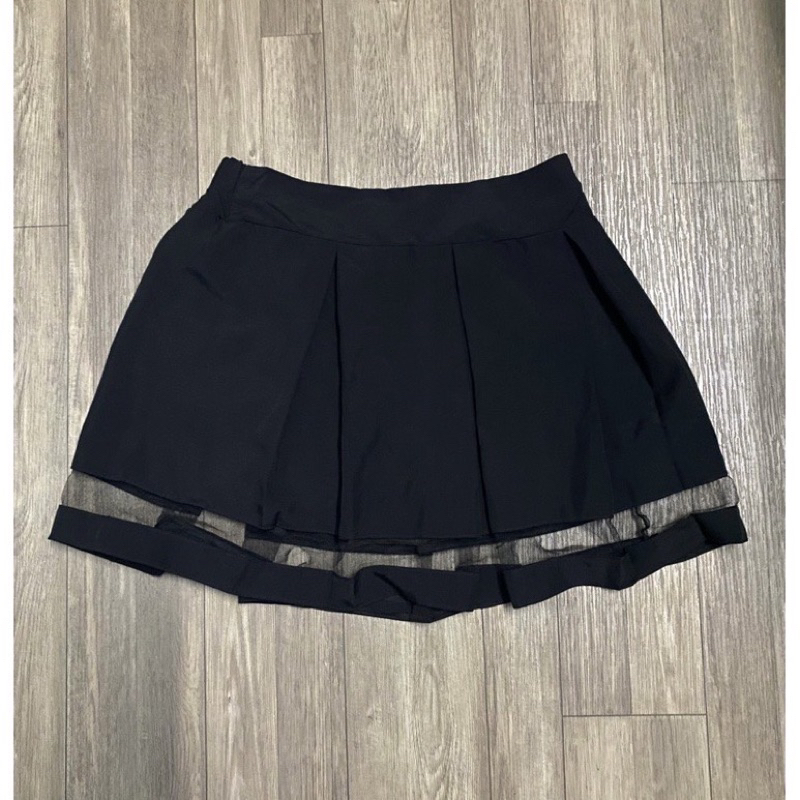 Pass chân váy jeans ngắn, tennis, kaki Thanh Lý