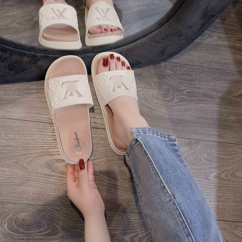 Dép nhựa pha siêu êm
