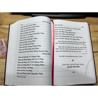 Sách - Kinh Vạn Phật tặng kèm tờ chú đại bị hoặc chuỗi 108 hạt (HT.Thích Thiện Chơn - Bìa Da)