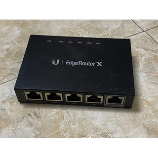 Router và cân bằng tải Ubiquiti EdgeRouter X