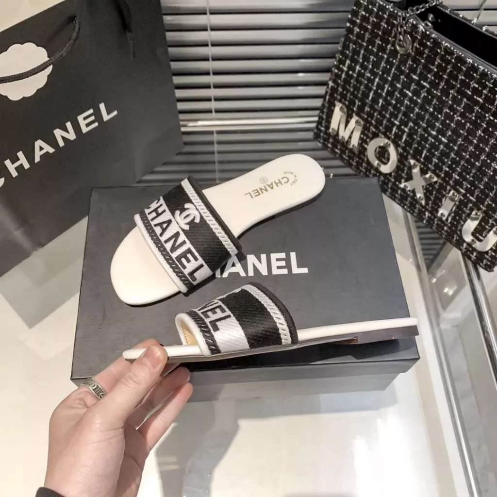 Dép nữ quai ngang chữ logo CC đen trắng Nguyên hộp hãng cao cấp