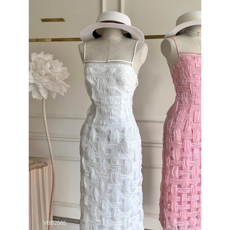 ĐẦM BODY REN NỔI CHÉO LƯNG