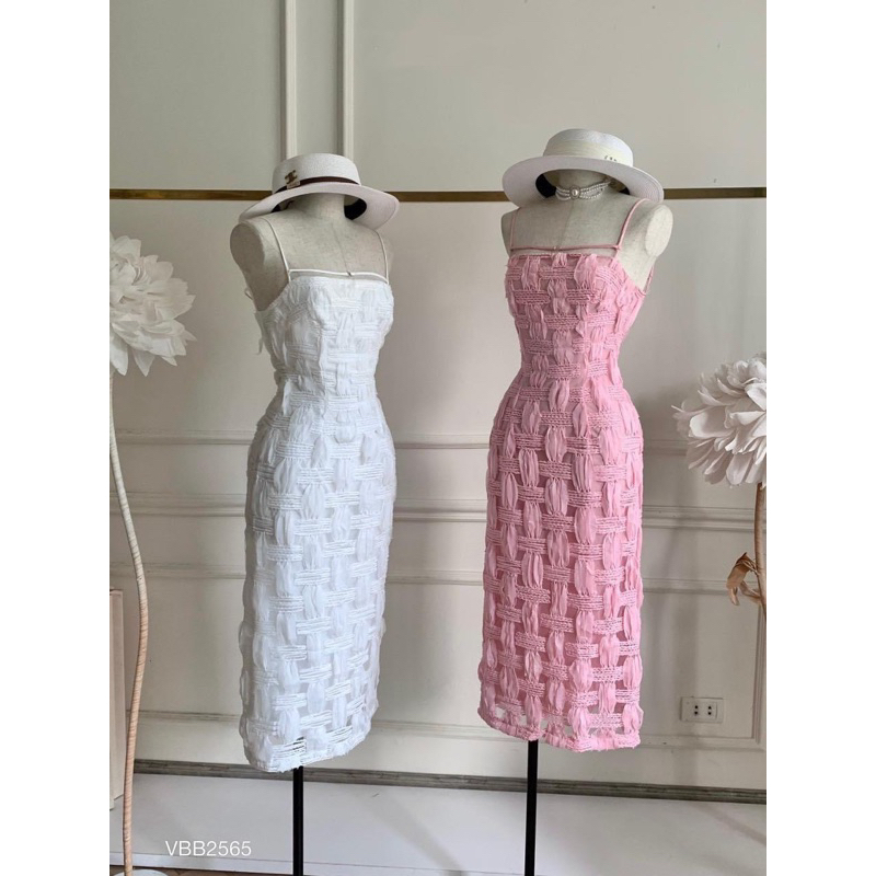 ĐẦM BODY REN NỔI CHÉO LƯNG