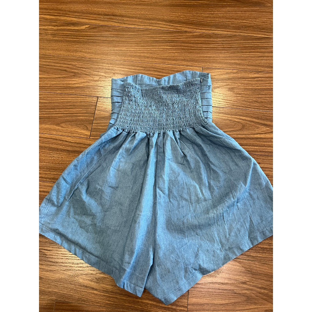 Pass thanh lý jumpsuit jean cúp ngực