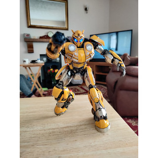 Mô Hình Transformers BumbleBee 5U DLX ThreeZero 3A KO