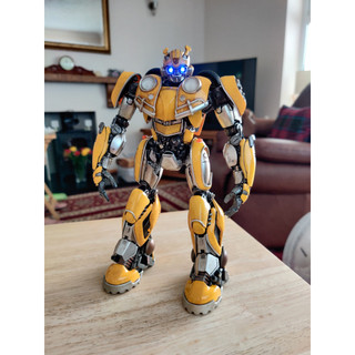 Mô Hình Transformers BumbleBee 5U DLX ThreeZero 3A KO